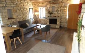 Kalpaki Stone Apartment 2.